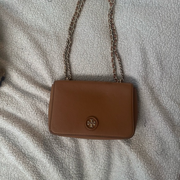 Tory Burch Handbags - Tory Burch Tan Leather Chain Shoulder Bag